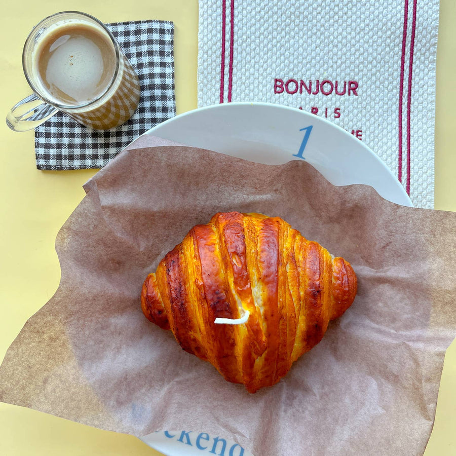 Le Grand Croissant Candle