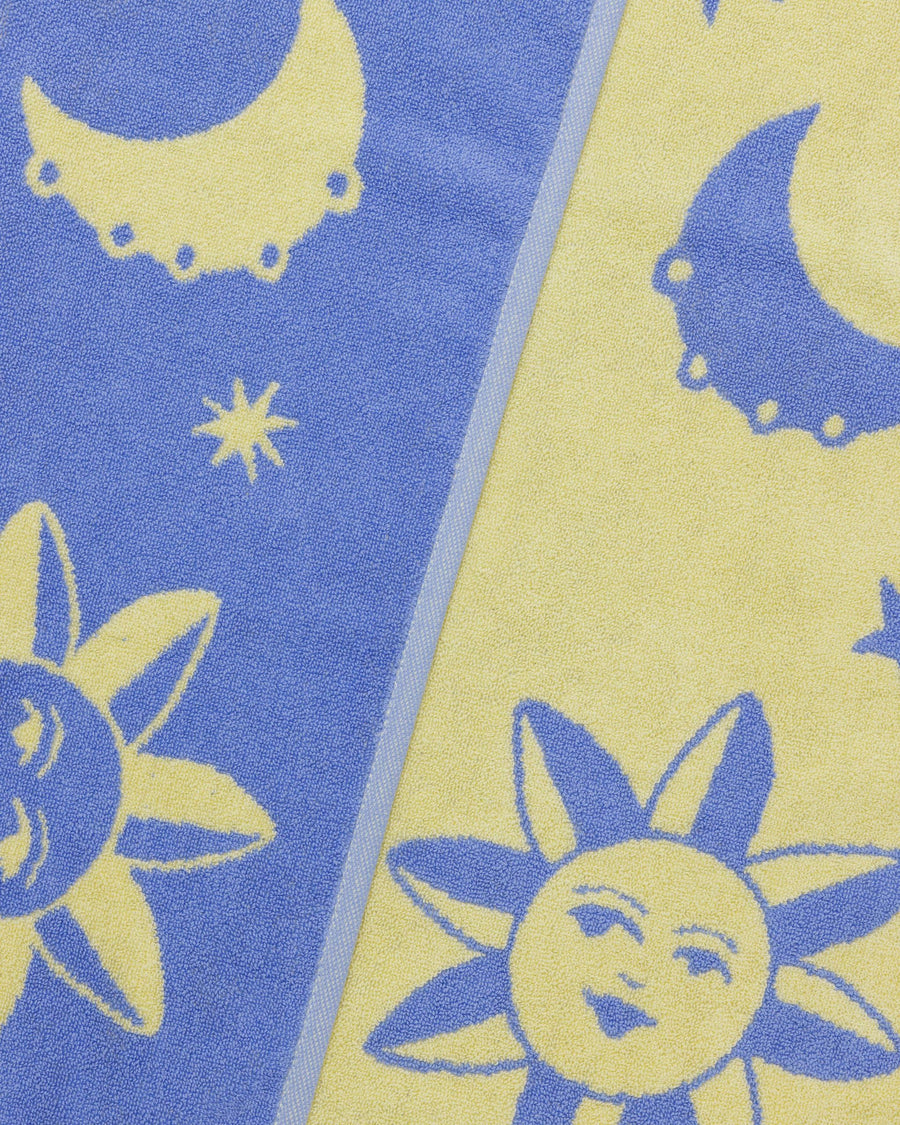 Bath Towel in Suns & Moons