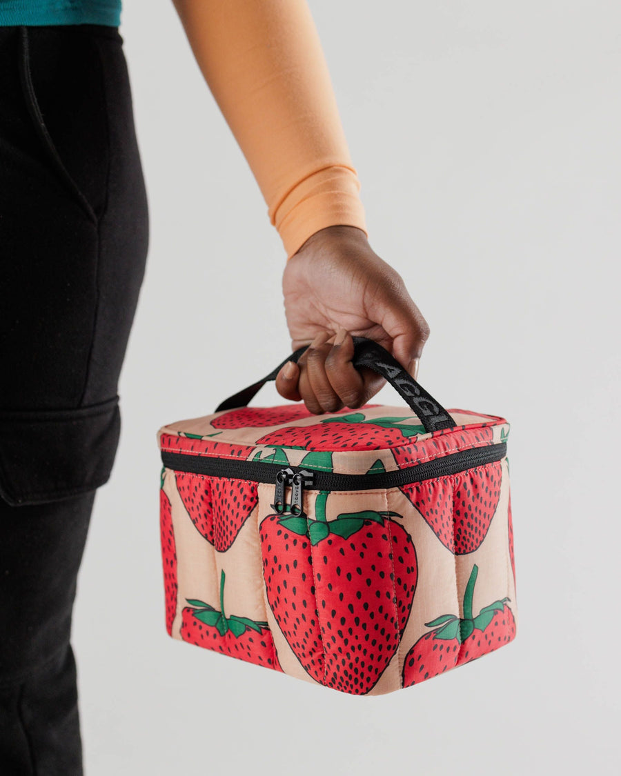 Puffy Lunch Bag in Strawberry