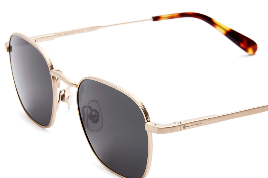 The Groove Pilot in Brushed Gold Bio & Dark Tortoise / Polarized Grey