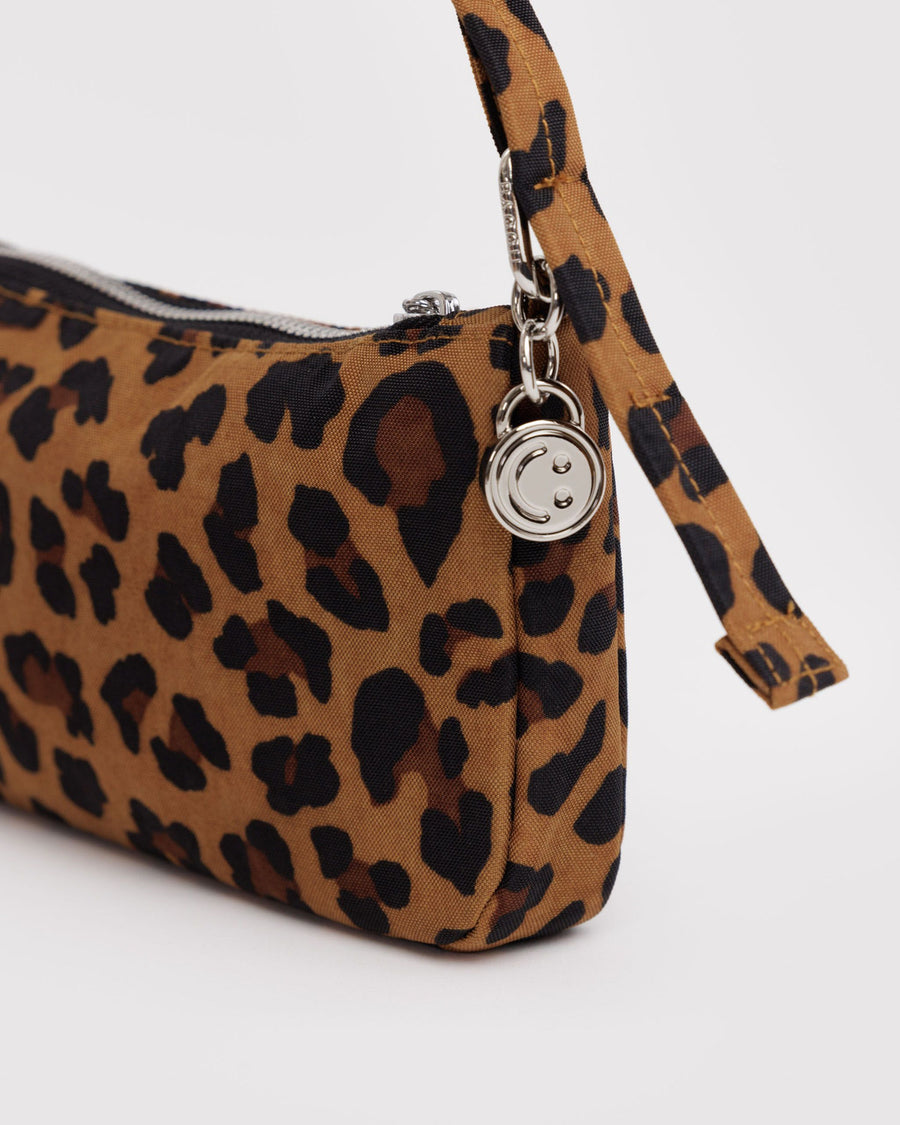 Nylon Pochette in Leopard