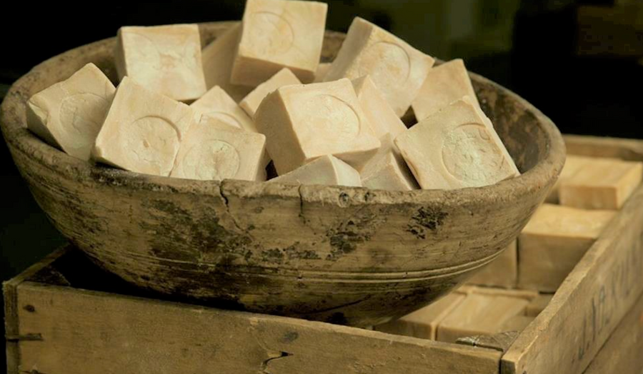 The Almond (al-Lauwz; اللوز) - Palestinian 100% Olive Oil Soap from Nablus